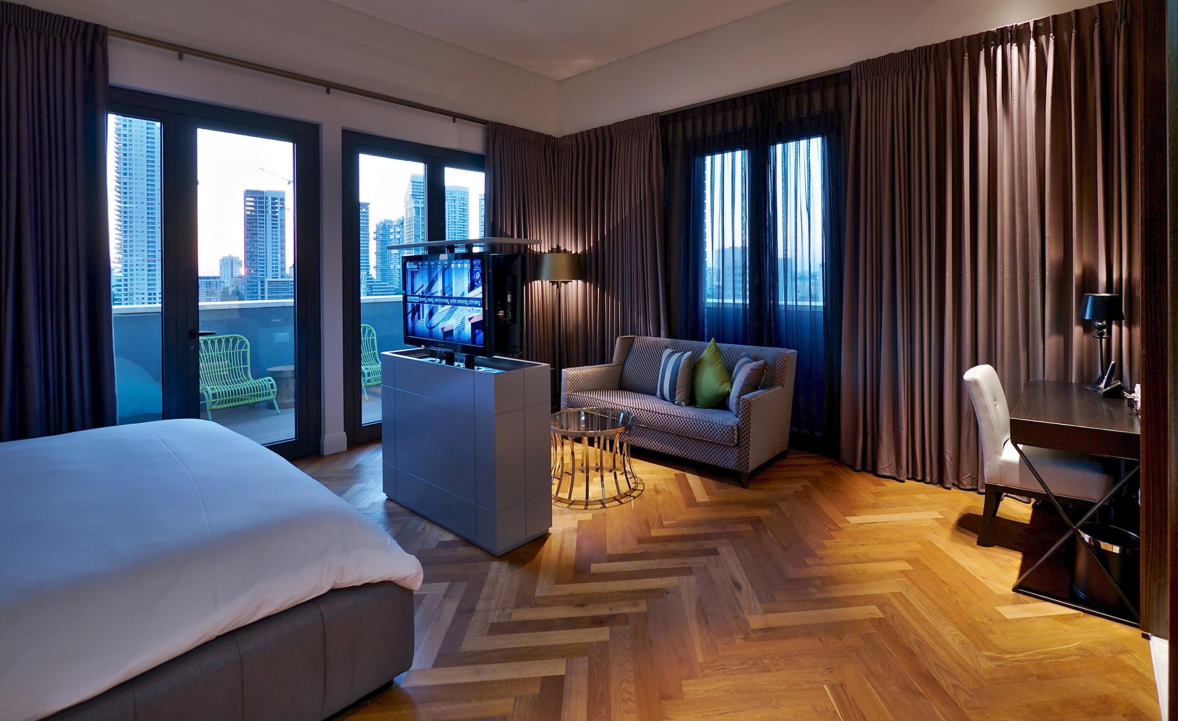 Hotel Indigo Tel Aviv - Diamond District By Ihg Giv'atayim Exterior foto A suite at the hotel