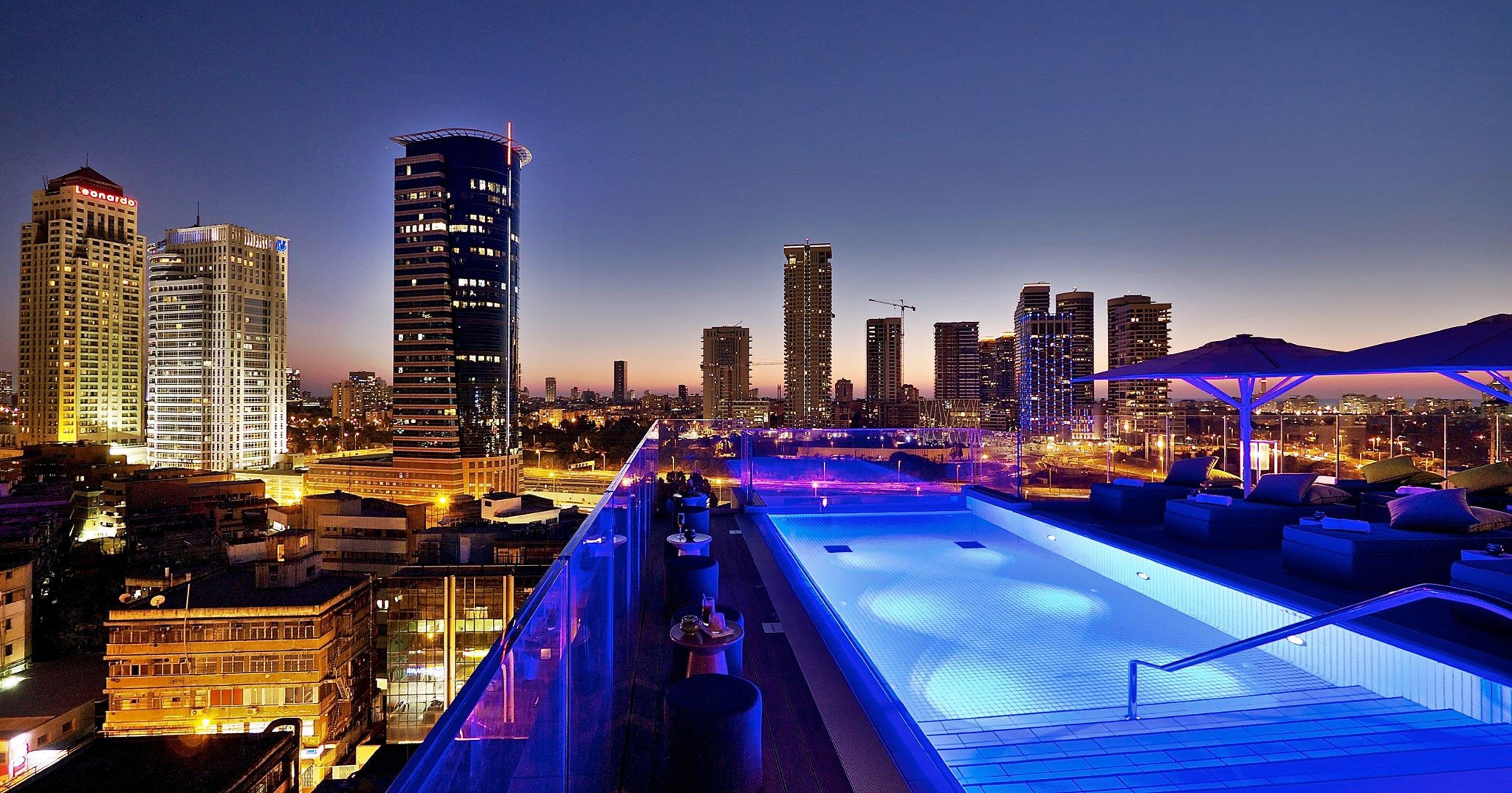 Hotel Indigo Tel Aviv - Diamond District By Ihg Giv'atayim Exterior foto View from the rooftop pool