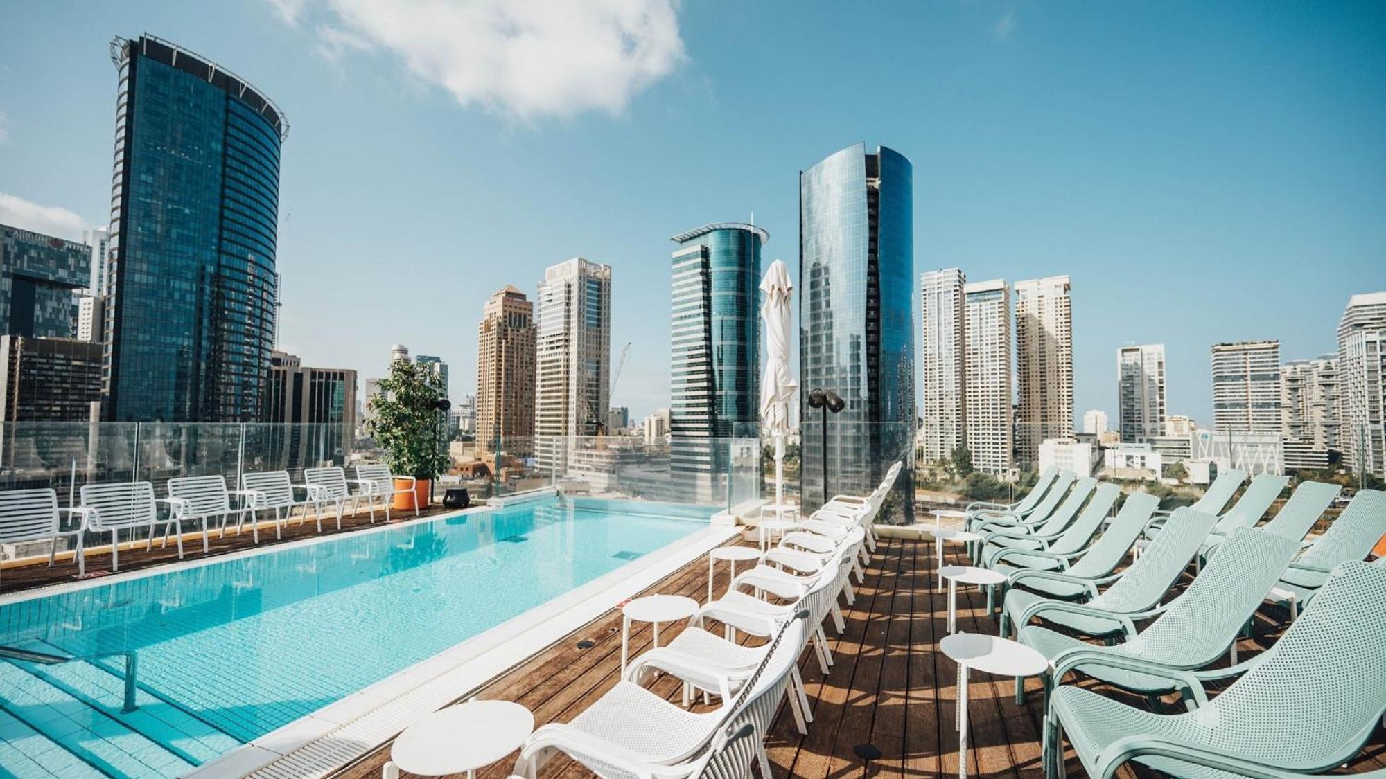 Hotel Indigo Tel Aviv - Diamond District By Ihg Giv'atayim Exterior foto Rooftop pool at the Four Seasons Hotel